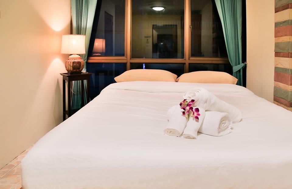 Avenue Beach Hotel Jomtien Exterior foto