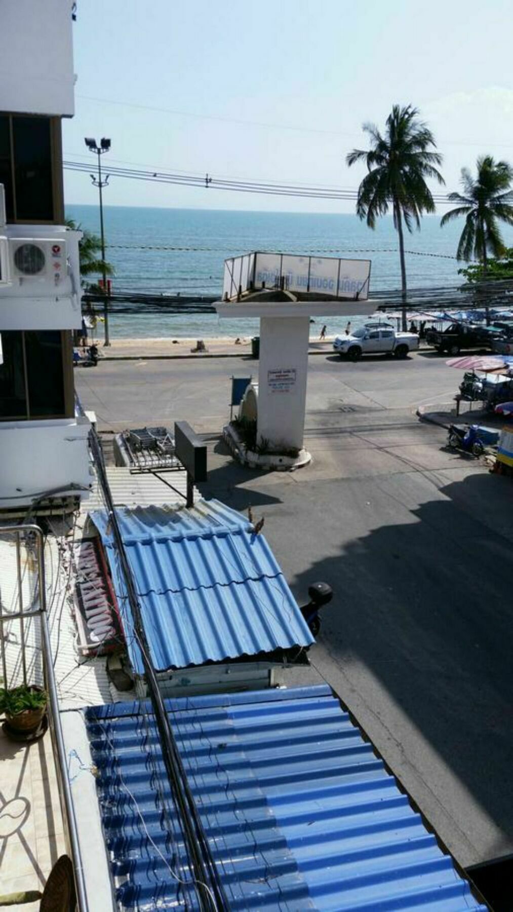 Avenue Beach Hotel Jomtien Exterior foto